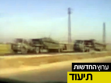 טנקים בכניסה לעיר דרעא, היום (צילום: חדשות 2)