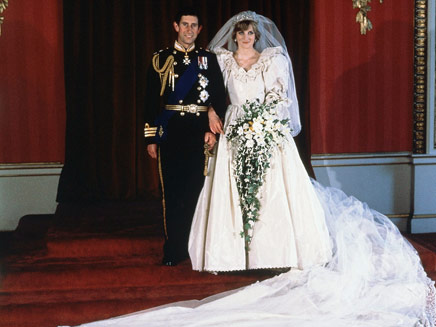 דיאנה וצ'ארלס נישאים, 1981 (צילום: AP)