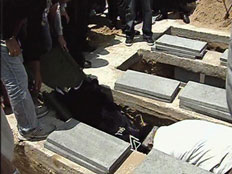 ארבעה קברים טריים (צילום: חדשות 2)