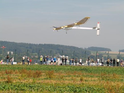המטוס הסולארי (צילום: האתר הרשמי)