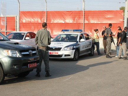 כוחות האבטחה מתכוננים להפגנה בחודורוב (משה חרמון) (צילום: מערכת ONE)