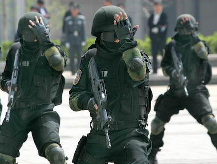 חיילים בכוחות המיוחדים של צבא סין (צילום: צבא סין)
