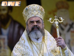 הארכיבישוף של רומניה (רויטרס) (צילום: מערכת ONE)