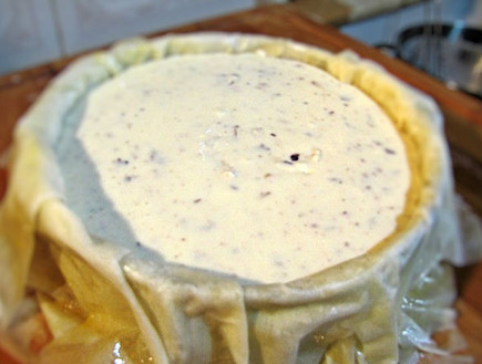 עוגת גבינה וחלבה - הפילו והמלית בתבנית (צילום: דליה מאיר, קסמים מתוקים)