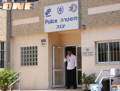 משטרה (יניב גונן) (צילום: מערכת ONE)