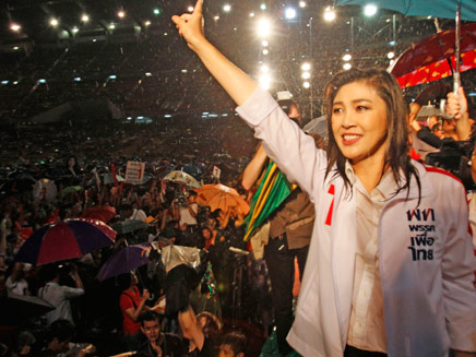 שינאווטרה חוגגת ניצחון (צילום: AP)