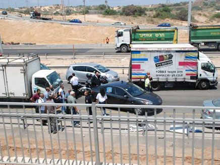 תאונת דרכים קטלנית (צילום: משטרת ישראל)