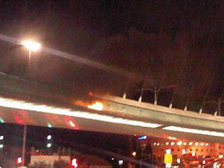 אש על גשר המיתרים, הלילה (צילום: כיכר השבת)