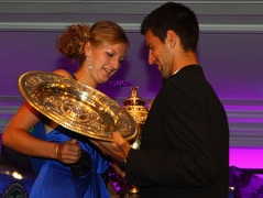 ג'וקוביץ' וקביטובה בנשף סיום הטורניר (GettyImages) (צילום: מערכת ONE)