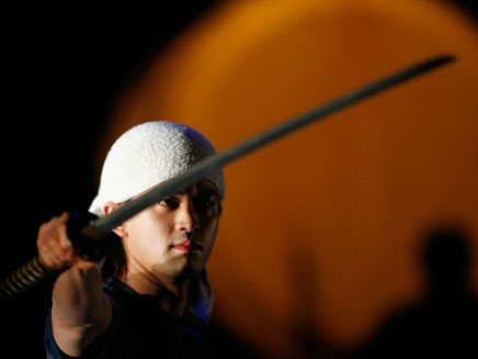 כלי הנשק: חרב סמוראי. אילוסטרציה (צילום: רויטרס)
