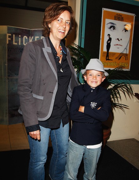 גרטה סקאקי עם בנה מתאו (צילום: Gaye Gerard, GettyImages IL)