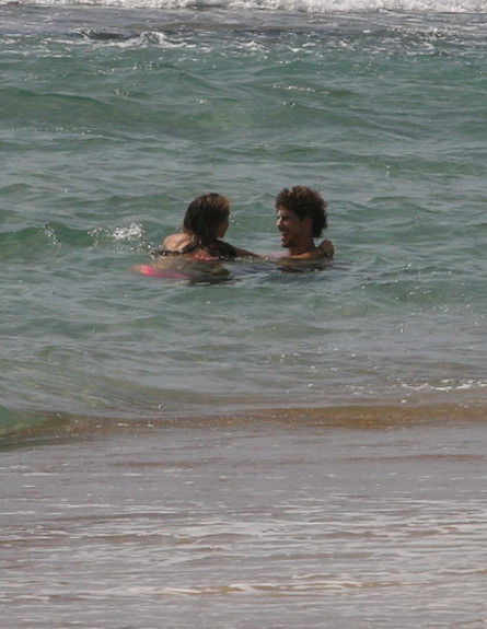 טומי אלתגר ואיילה רשף בים, יולי 2011 (צילום: אלעד דיין)
