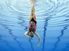 לונדון 2012: שחייה צורנית לגברים (צילום: רויטרס)