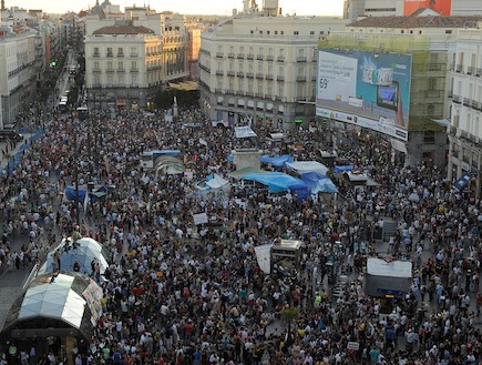 הפגנה בספרד (צילום: Denis Doyle, GettyImages IL)