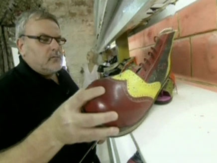 שווה בדיקה: נעליים בעיצוב אישי (צילום: חדשות 2)