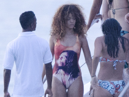 ריהאנה בבגד ים