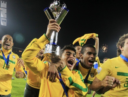 ברזיל חוגגת אליפות העולם עד גיל 20 (רויטרס) (צילום: מערכת ONE)