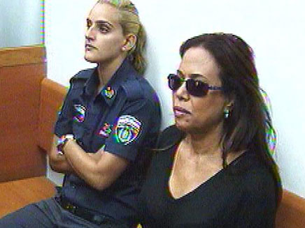 מרגלית צנעני בבית המשפט (צילום: חדשות 2)