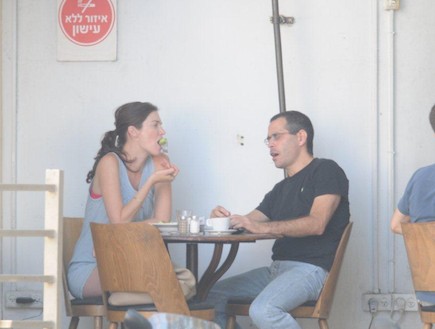 יעל גולדמן בחודש שישי, הריון ראשון (צילום: אלעד דיין)