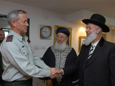 עם הרבנים הראשיים. 