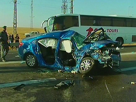 זירת התאונה בכביש 31, אתמול (צילום: חדשות 2)