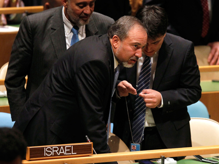 שר החוץ ליברמן במהלך הדיון באו"ם