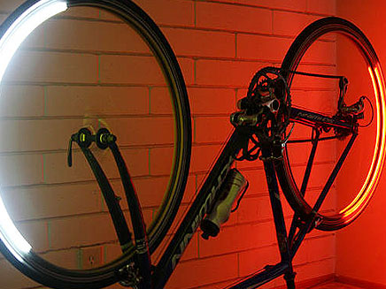 ההמצאה שתאיר את רוכבי האופניים (צילום: CNN)