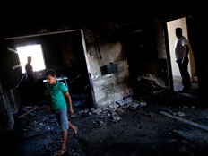 המסגד השרוף בטובא זנגריה. חשוד שלישי (צילום: רויטרס)