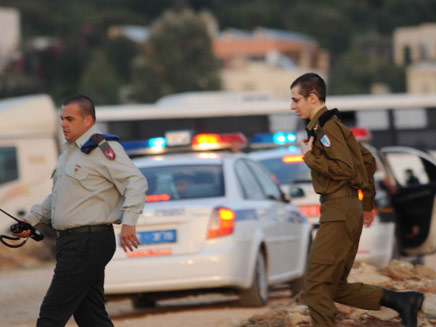 צועד בדרך הביתה (צילום: משטרת ישראל)