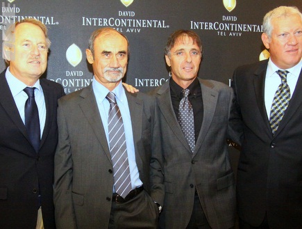 אלטר, מכנס, לאונרדו גרוסו וטיאו ואן סגלן בכנס ארגון השחקנים (יניב  (צילום: מערכת ONE)