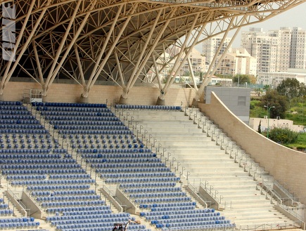 האצטדיון החדש בפ&"ת (משה חרמון) (צילום: מערכת ONE)