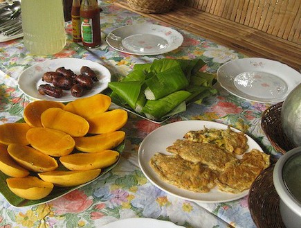 ארוחת בוקר פיליפינית - ארוחות בוקר בעולם (צילום: Supafly)