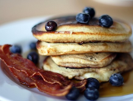 ארוחת בוקר אמריקאית - ארוחות בוקר בעולם (צילום:  Thanks JenCooks)