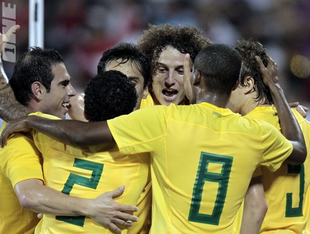 שחקני נבחרת ברזיל (רויטרס) (צילום: מערכת ONE)