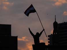 המהומות האלימות בקהיר, אמש (צילום: AP)