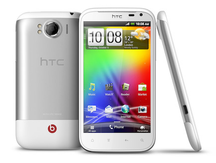 HTC Sensation XL (צילום: באדיבות 