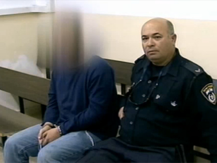 האב הנאשם בביהמ"ש, ארכיון (צילום: חדשות 2)