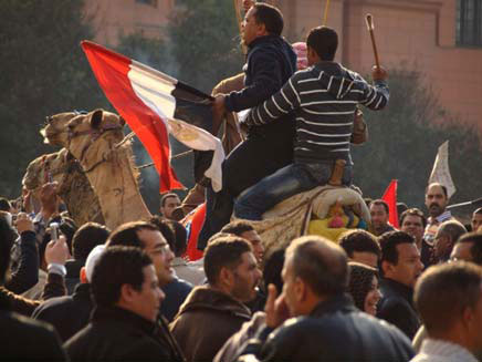 המפגינים בקהיר לא מקבלים את הרפורמות (צילום: אלג'זירה)