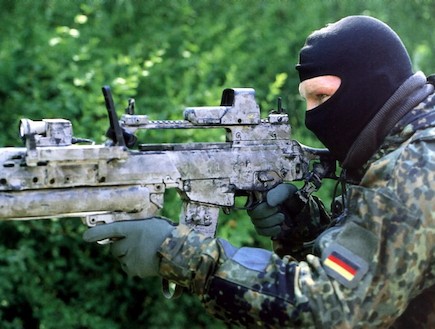 לוחם KSK של צבא גרמניה (צילום: האתר הרשמי)