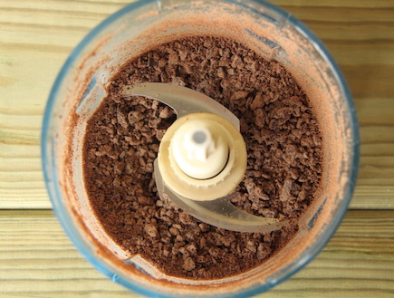 וופי פאי שוקולד ואוראו 1 (צילום: חן שוקרון, mako אוכל)
