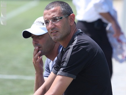 מאמן אשדוד, יגאל זריהן (עמית מצפה) (צילום: מערכת ONE)