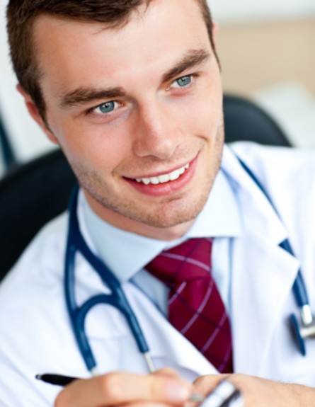 רופא חתיך (צילום: Shutterstock)