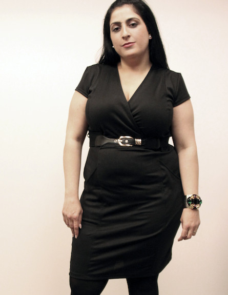 שמלה שחורה קטנה, לא לרזות בלבד. בטי קפרא מדגימה (צילום: אורטל דהן)