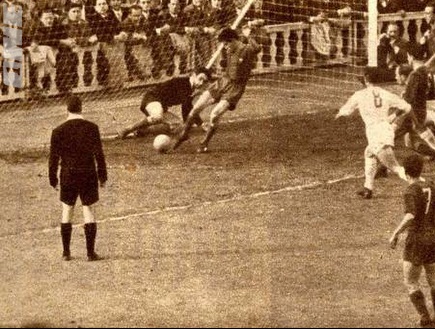 ברצלונה מול ריאל בגביע ב-1957 (האתר הרשמי של ברצלונה) (ONE) (צילום: מערכת ONE)