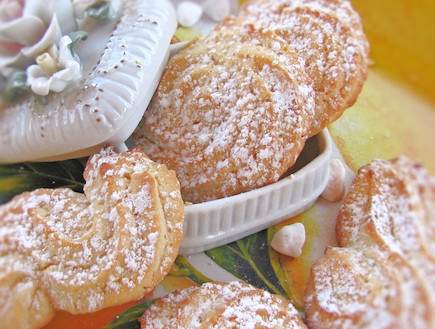 עוגיות גבינה לימוניות (צילום: דליה מאיר, קסמים מתוקים)