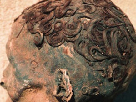 במצרים העתיקה גם השתמשו בג'ל לשיער (וידאו WMV: express.co.uk)