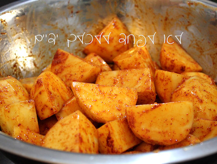 תפוחי אדמה בתנור (צילום: אסתי רותם, mako אוכל)