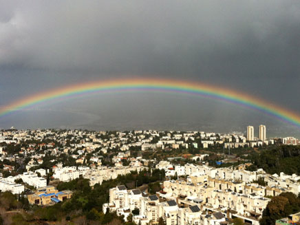 קשת בענן מעל חיפה (צילום: עדי לפר)
