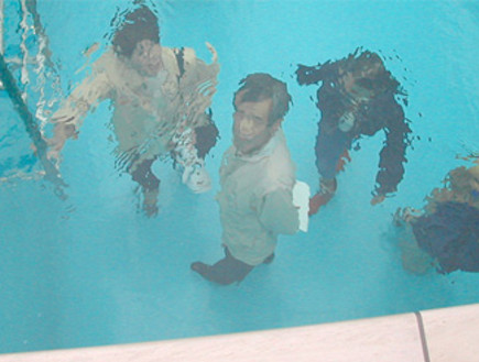 שביל הבריכה: בריכות שחייה מדומות (וידאו WMV: toxel.com)