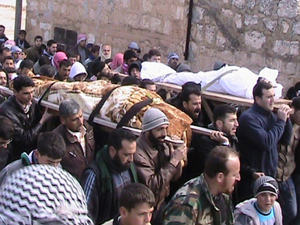 הרוגים בטבח בסוריה, ארכיון (צילום: רויטרס)